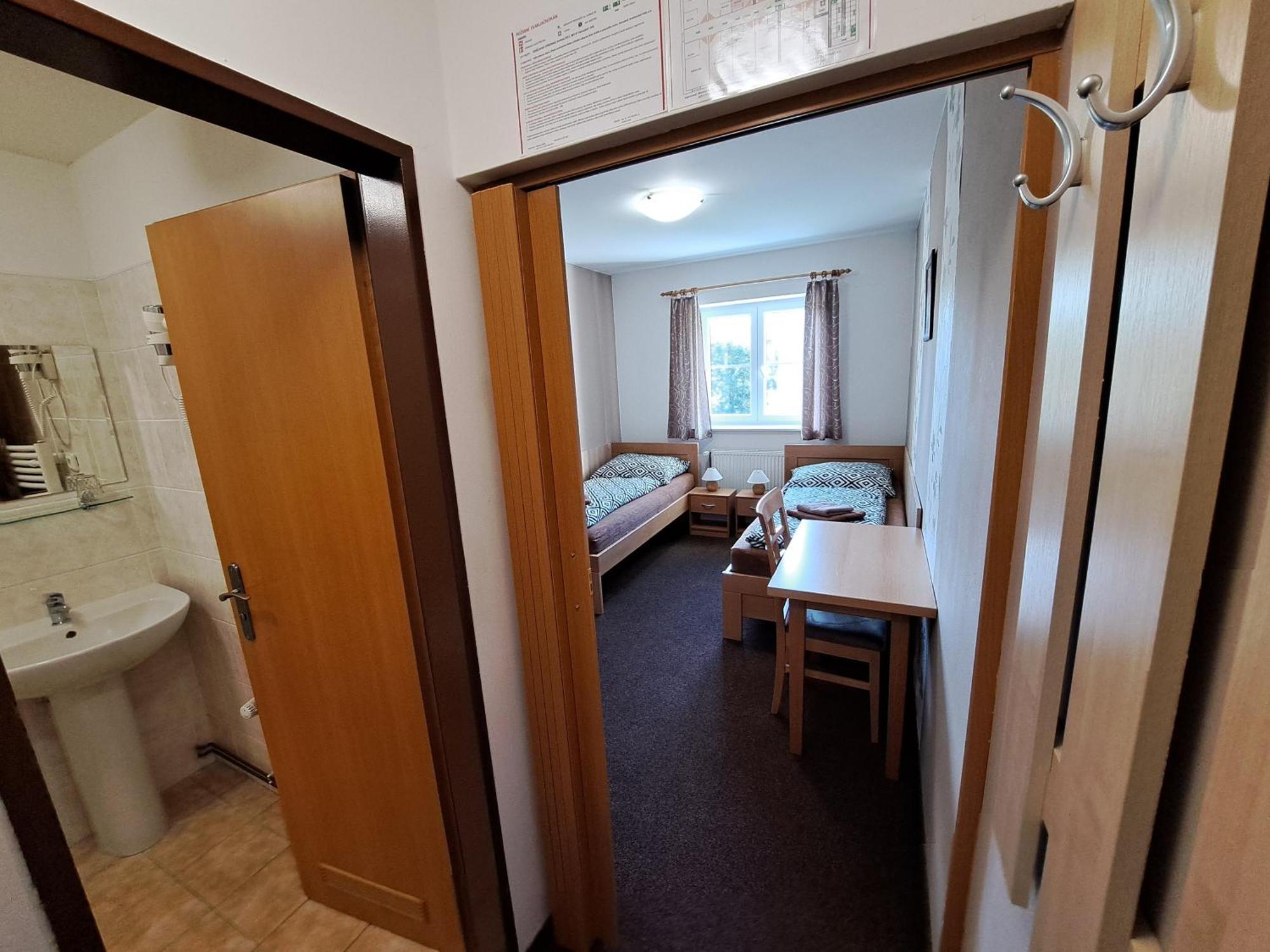 Vzdelavaci Stredisko A Hotel Varnsdorf Exterior foto